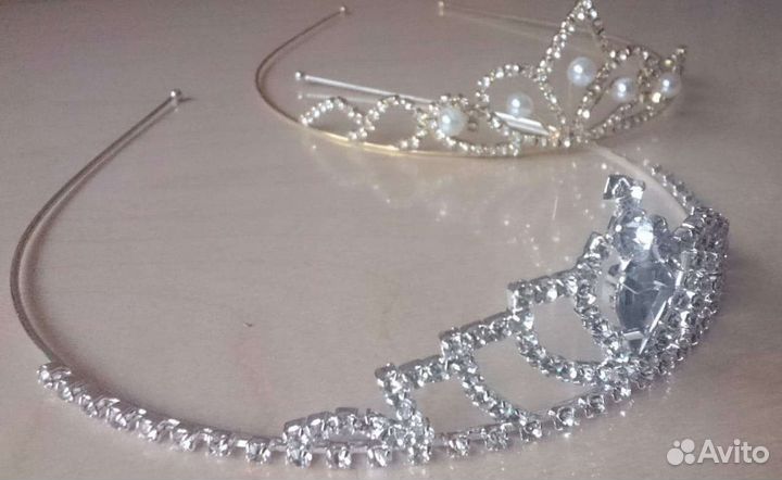 Диадема со стразами