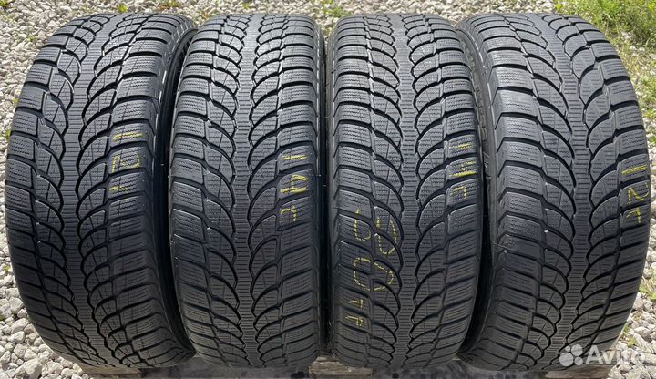 Bridgestone Blizzak LM-32 225/55 R17