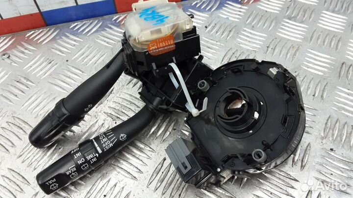 Переключатель поворотов подрулевой Toyota Corolla