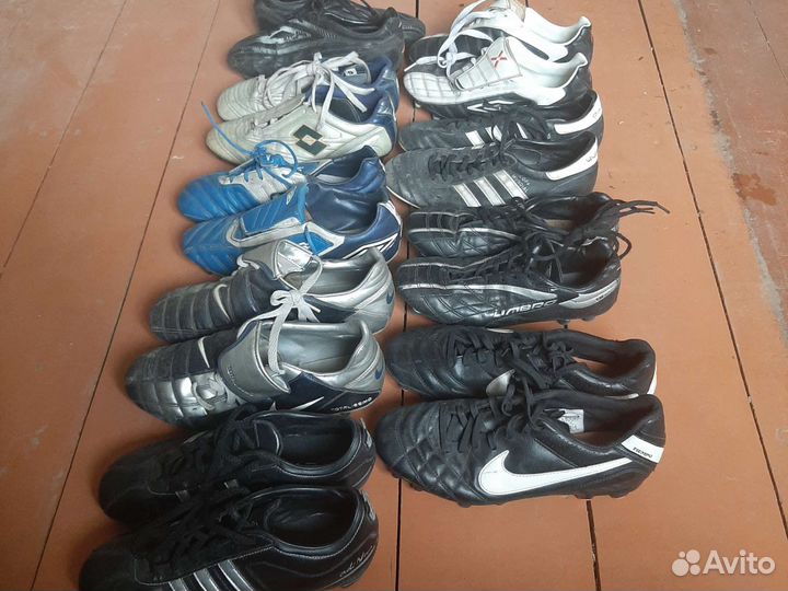 Футбольные бутсы