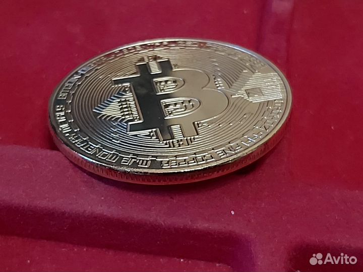 Монетный знак Биткоин