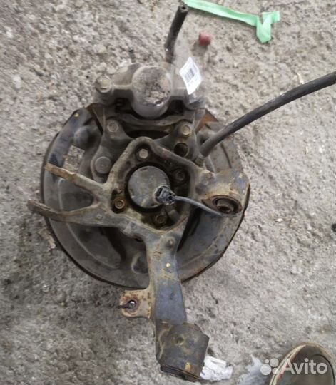 Ступицы задние toyota wish ane11