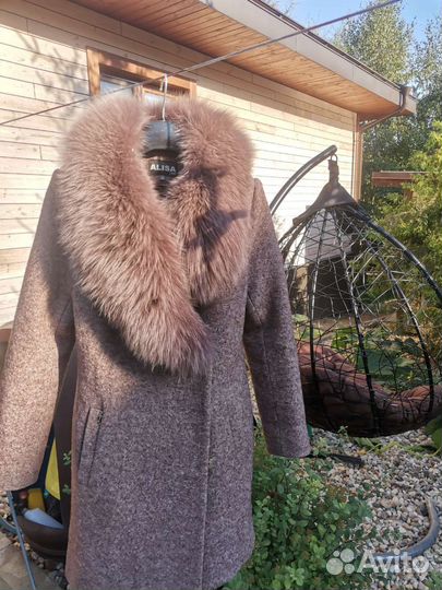 Пальто с песцом