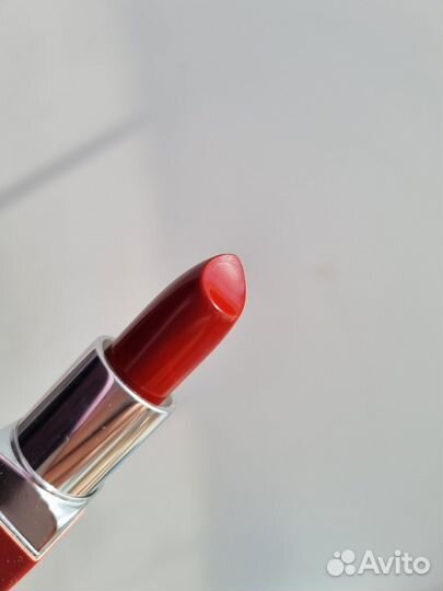 Clinique помада