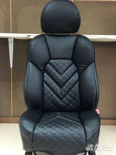 Авточехлы универсальные из экокожи ромб