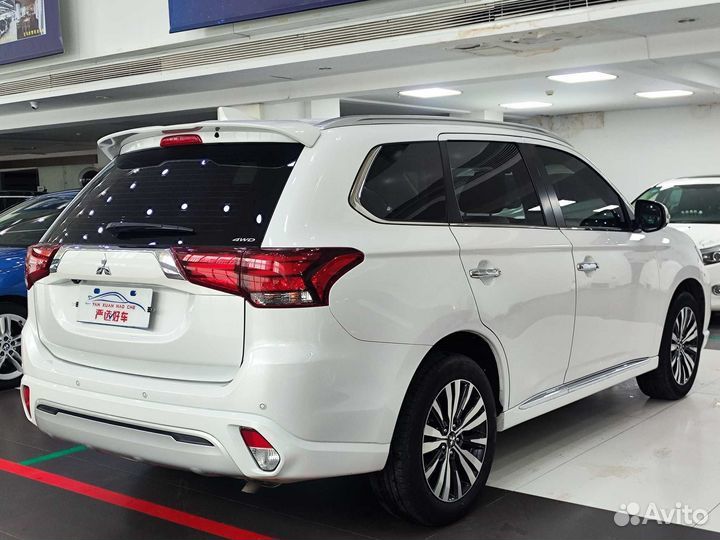 Mitsubishi Outlander 2.4 CVT, 2021, 44 081 км