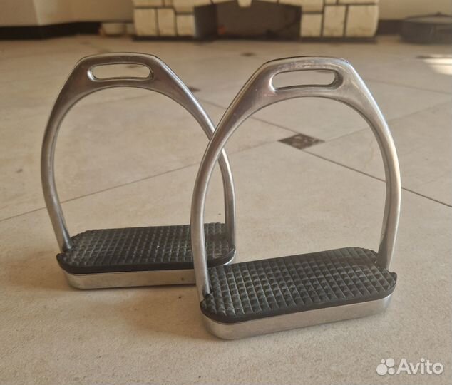 Стремена, ногавки