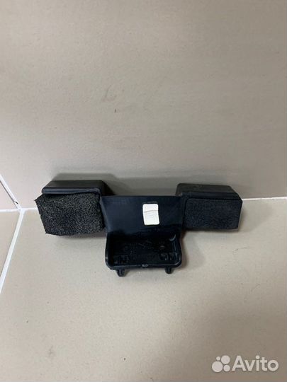 Кронштейн диффузора левый Renault Duster 2 (Hjd) 2