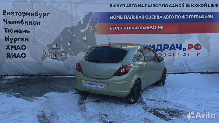 Стекло кузовное глухое левое Opel Corsa D 161179