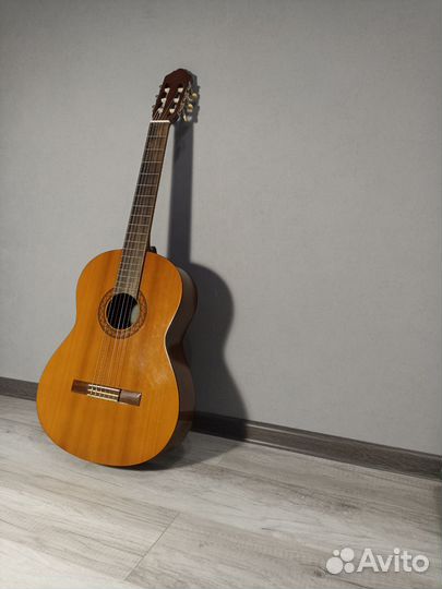 Гитара yamaha c40