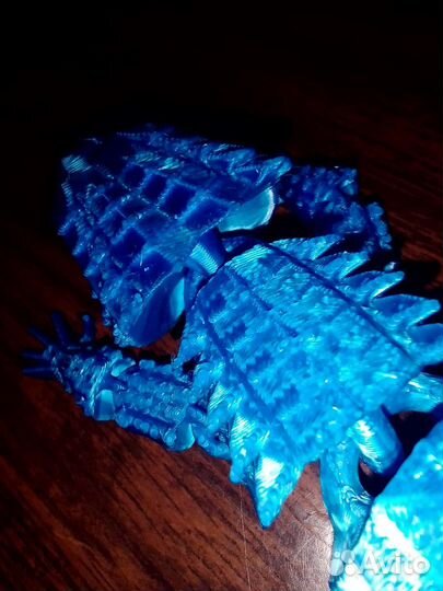 Ящерица из пластика