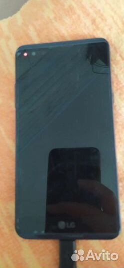 Телефон LG