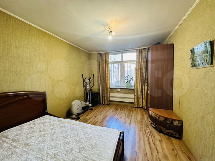 3-к. квартира, 94 м², 8/16 эт.