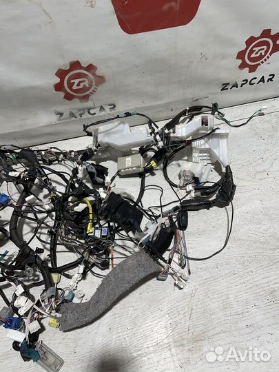 Toyota Avensis 3 T270 Подторпедная проводка 1.8