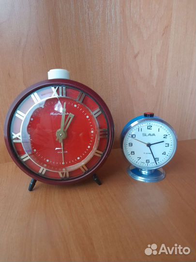 Настольные часы 