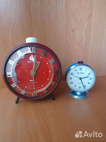Настольные часы 