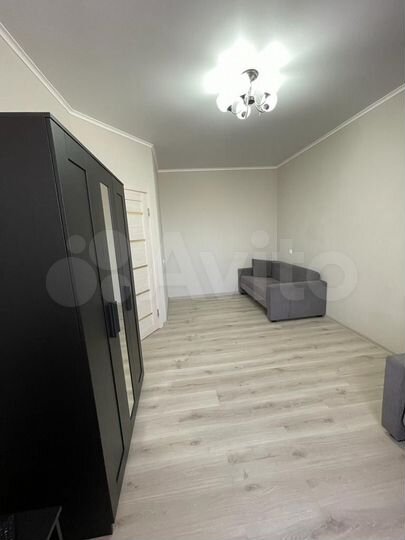 1-к. квартира, 35 м², 13/21 эт.