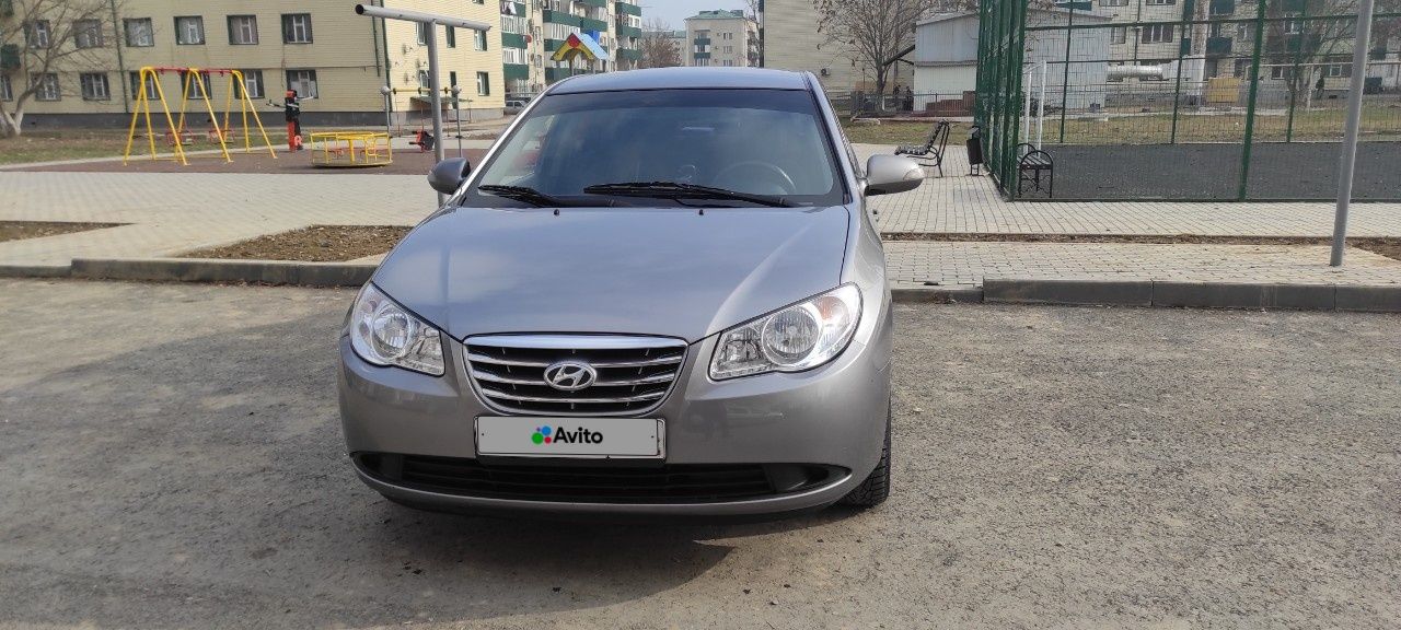 Hyundai Elantra: фото владельца
