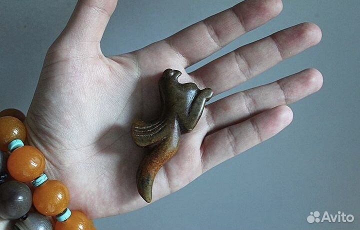 Древняя фигурка «Птица» Нефрит Хуншань