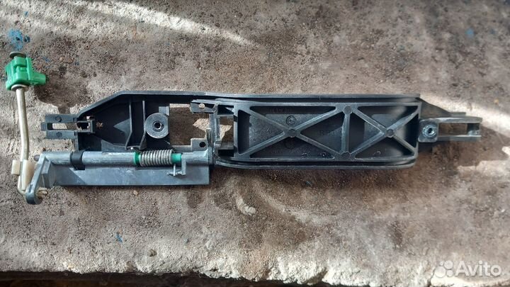 Escape тайванец крепление ручки двери задн прав