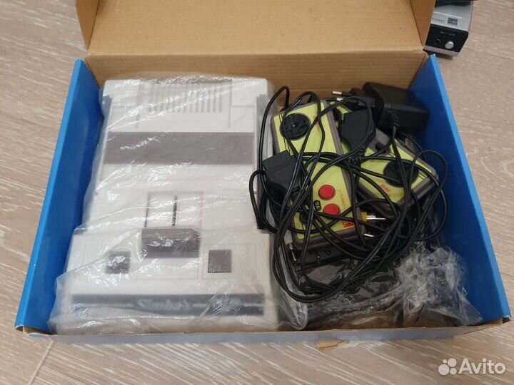 Игровая приставка dendy