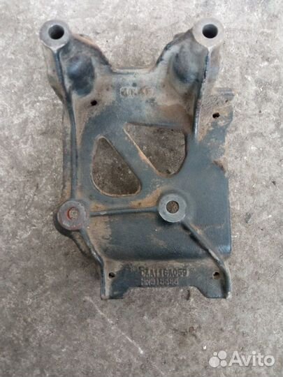 Кронштейн кондиционера Mitsubishi Galant 8