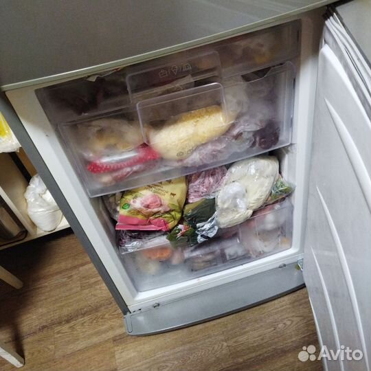 Холодильник lg