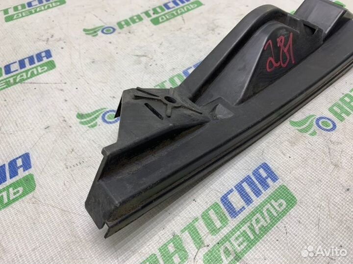 Кронштейн бампера передний левый Volkswagen Touran