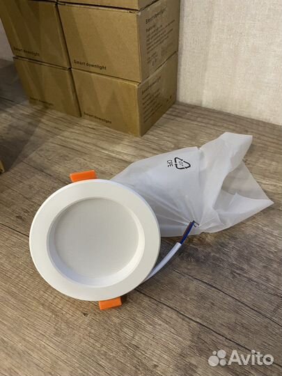 Умная лампочка (WI-FI)