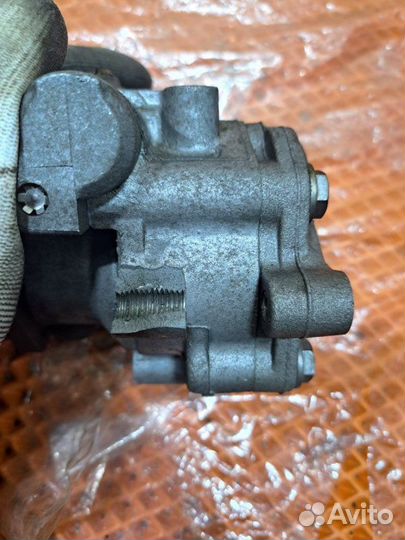 Гур Насос гидроусилителя Audi Q7 4L BHK 2009