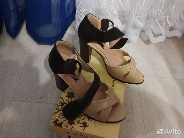 Босоножки новые