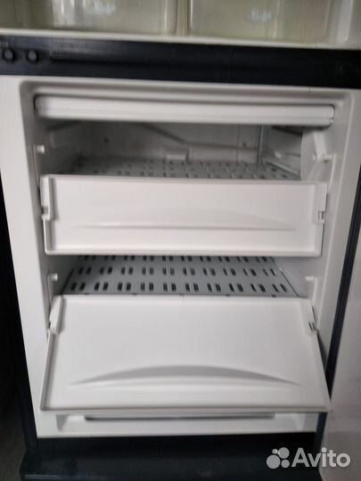 Холодильник бу стинол