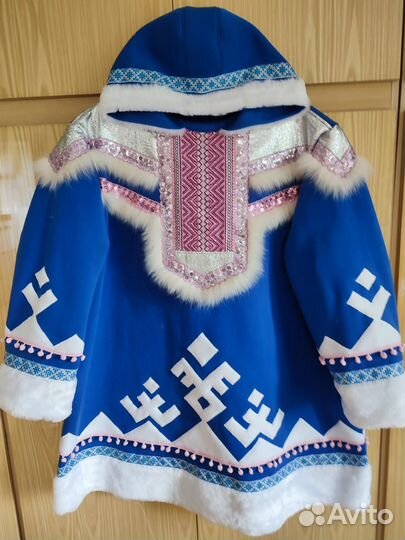 Этнические северные народные костюмы, малица