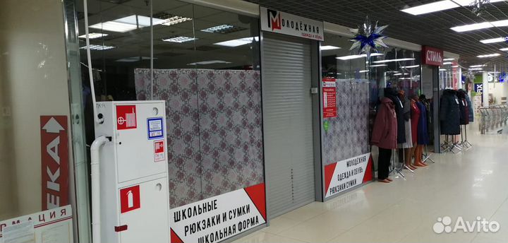 Брендирование витрин рекламой пленкой пвх