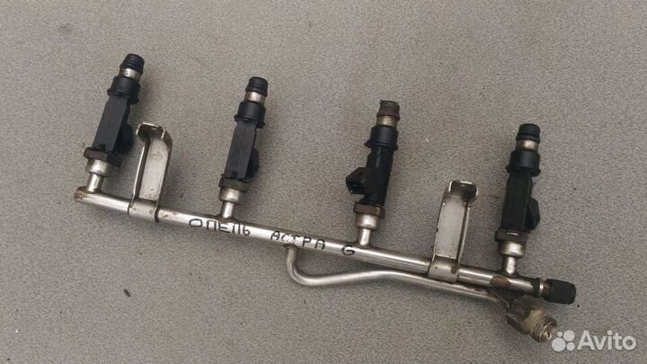 Рампа с форсунками для Opel Astra G 1998-2005
