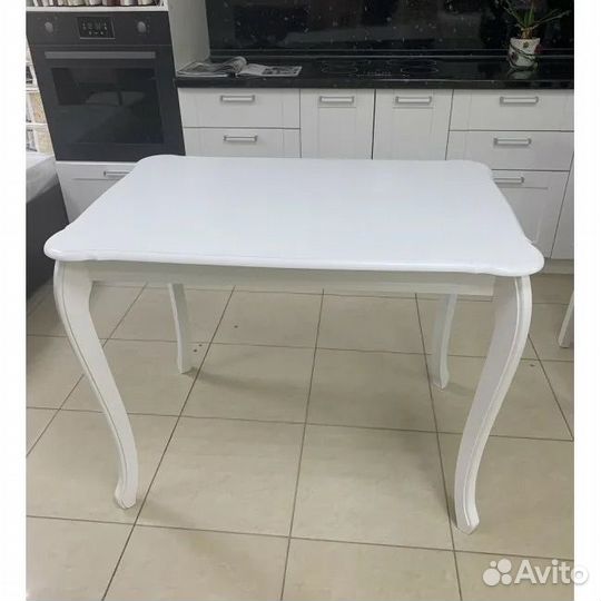 Кухонный стол и журнальный