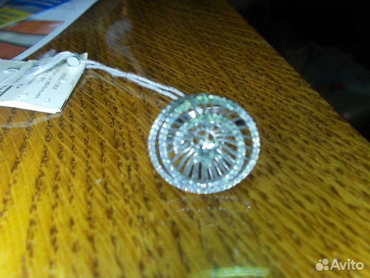 Кольцо с фианитами