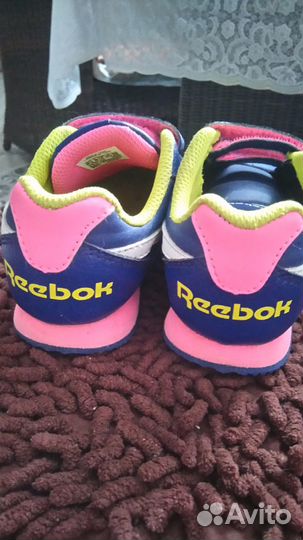 Фирменные кроссовки Reebok
