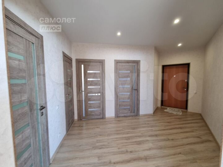 2-к. квартира, 63 м², 2/5 эт.