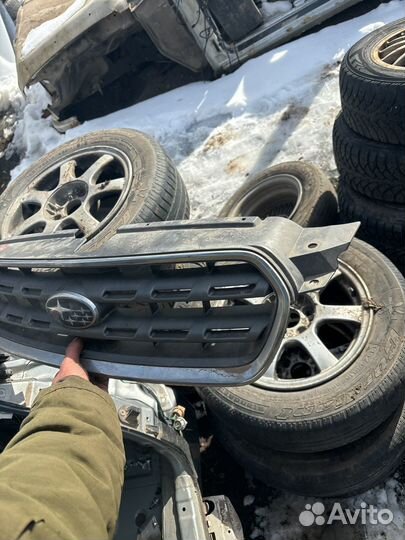 Решетка радиатора subaru legacy outback BR 13