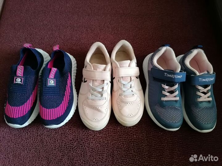 Кроссовки для девочки