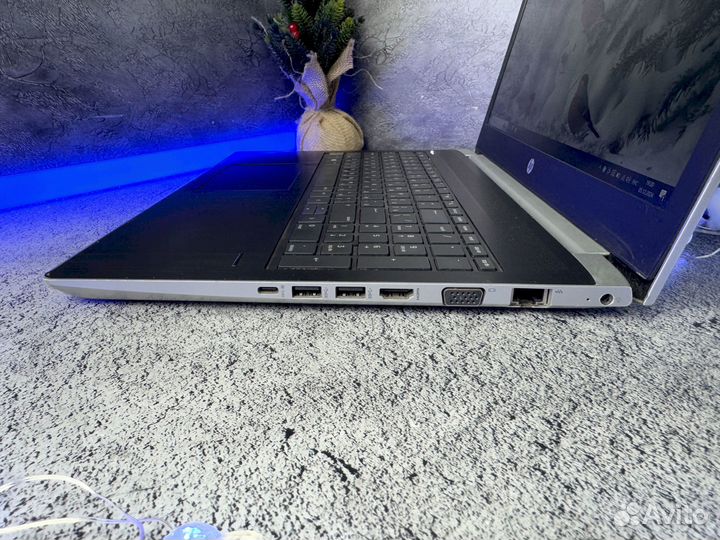 Ноутбук HP ProBook 450 G5 - i5/4 ядра/16/256