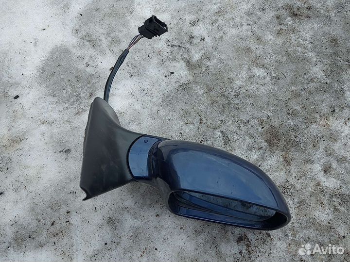 Зеркало правое Фольксваген Гольф4