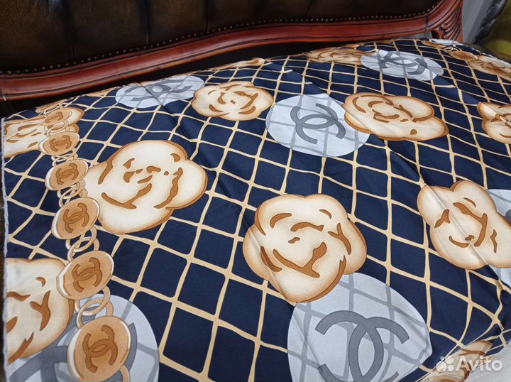 Шелковый платок новый,ручной подгиб 95см