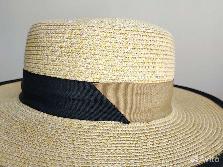 Соломенная шляпа канотье