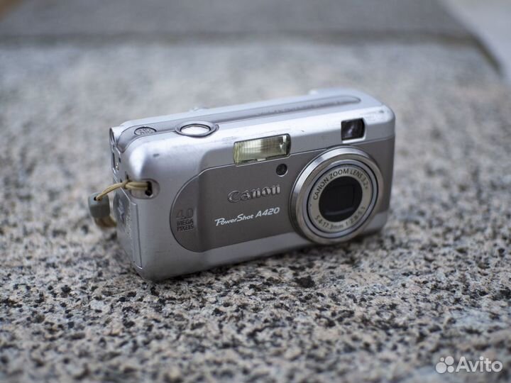 Y2K стиль Canon Powershot