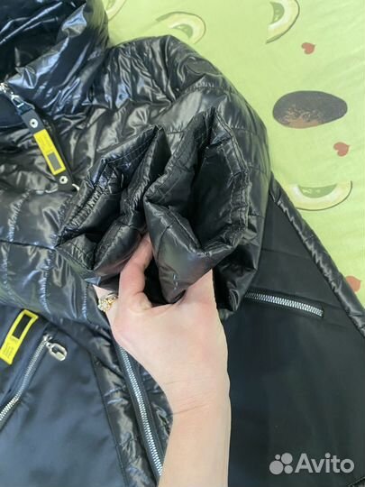 Новая демисезонная куртка 42-44 Ohara