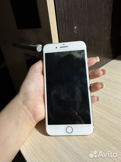 Телефон iPhone 7 plus