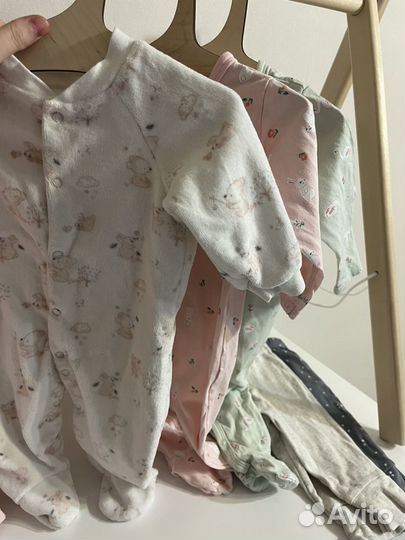 Пакет одежды для новорожденной девочки 68