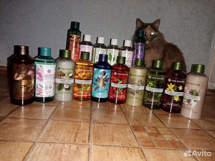 Гель для душа и шампуни Ив Роше